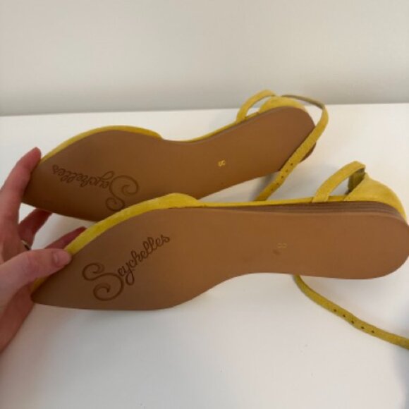 Mustard Yellow Seychelles Flats, Size 8 - Picture 2 of 4